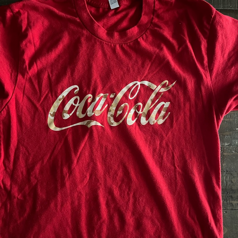 Coca Cola Veterans Day t-shirt - Picture 2 of 6
